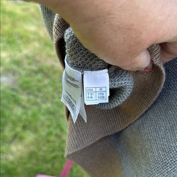 Brooks Brothers V-Neck Gray Sweater - Picture 3 of 4